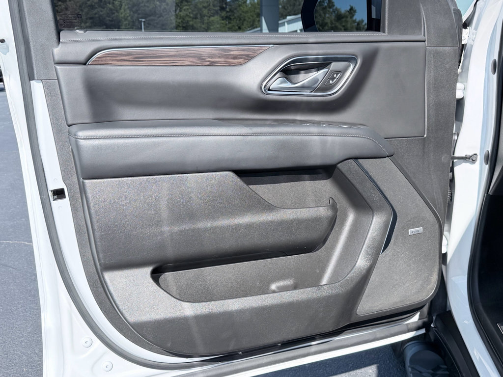 Used 2022 Chevrolet Tahoe Z71 w/ Z71 Off-Road Package AWD/4WD image 33