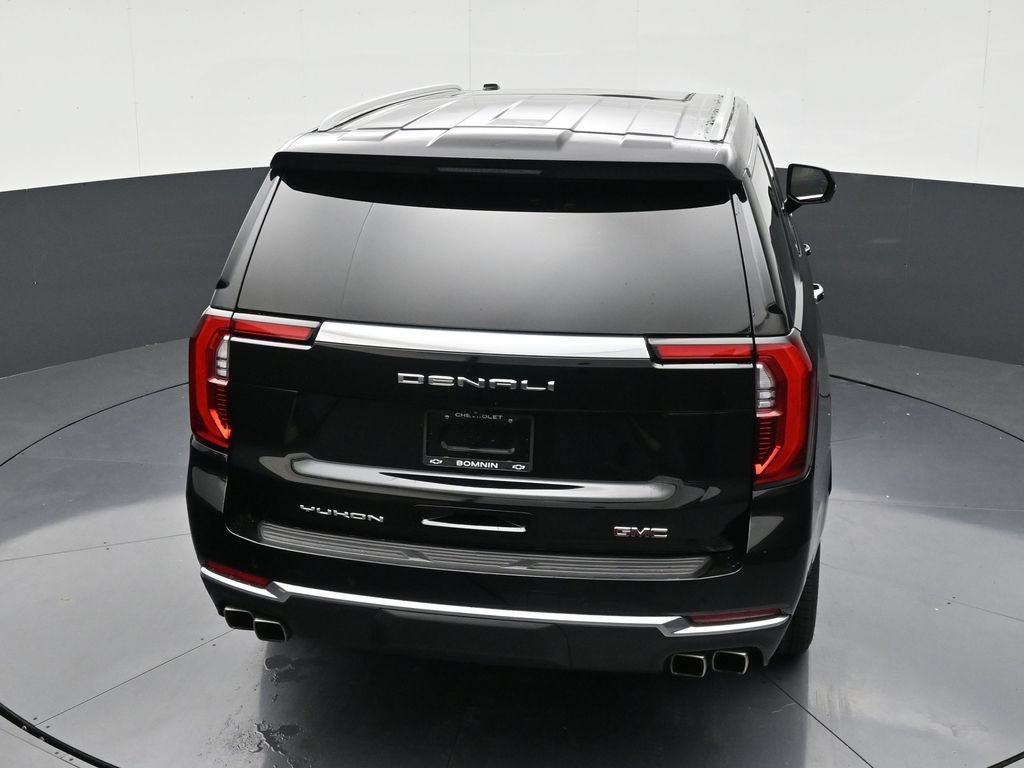 Used 2025 GMC Yukon Denali w/ Sun & Power Step Package RWD image 16