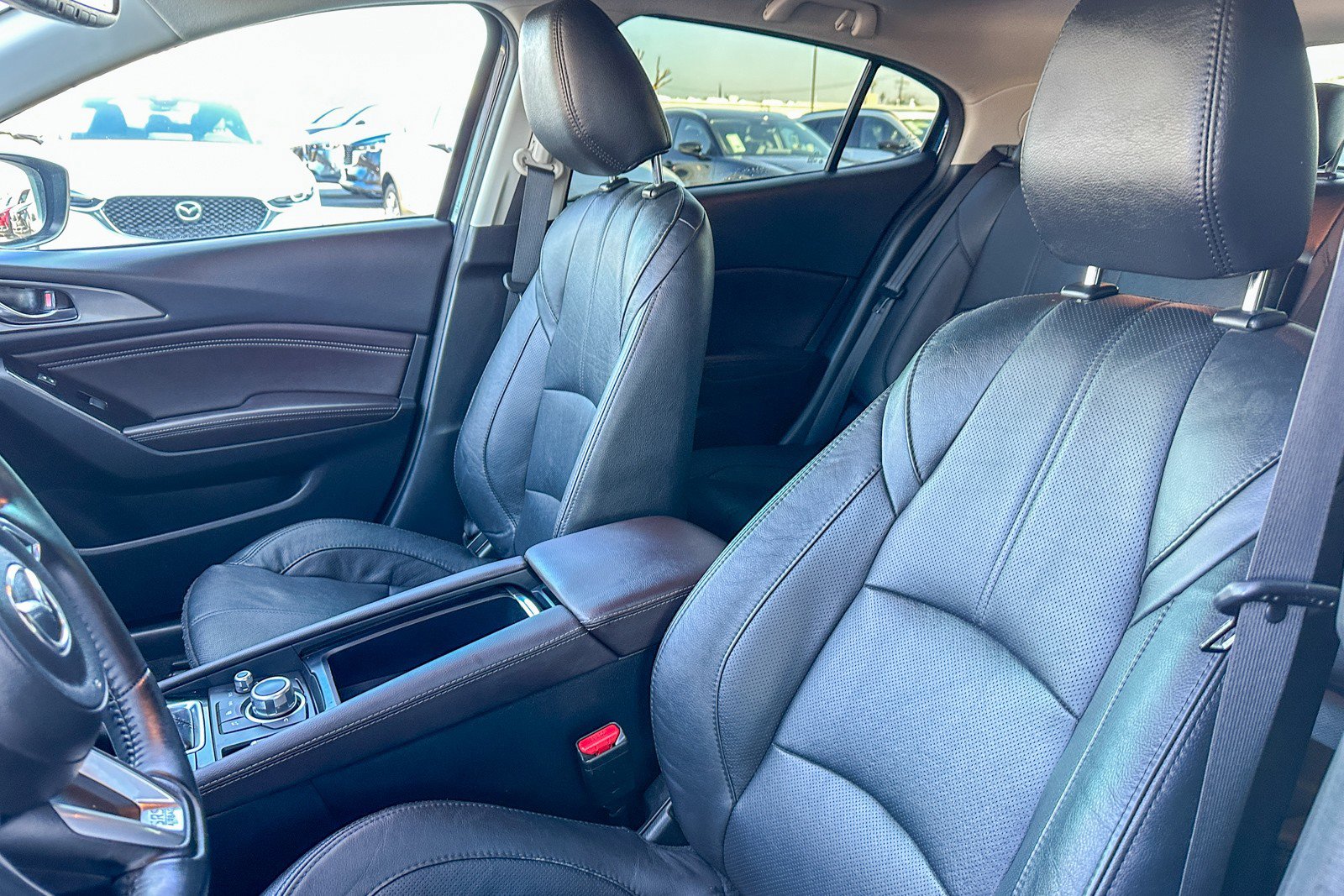 Used 2018 MAZDA MAZDA3 Grand Touring w/ Premium Equipment Package image 23