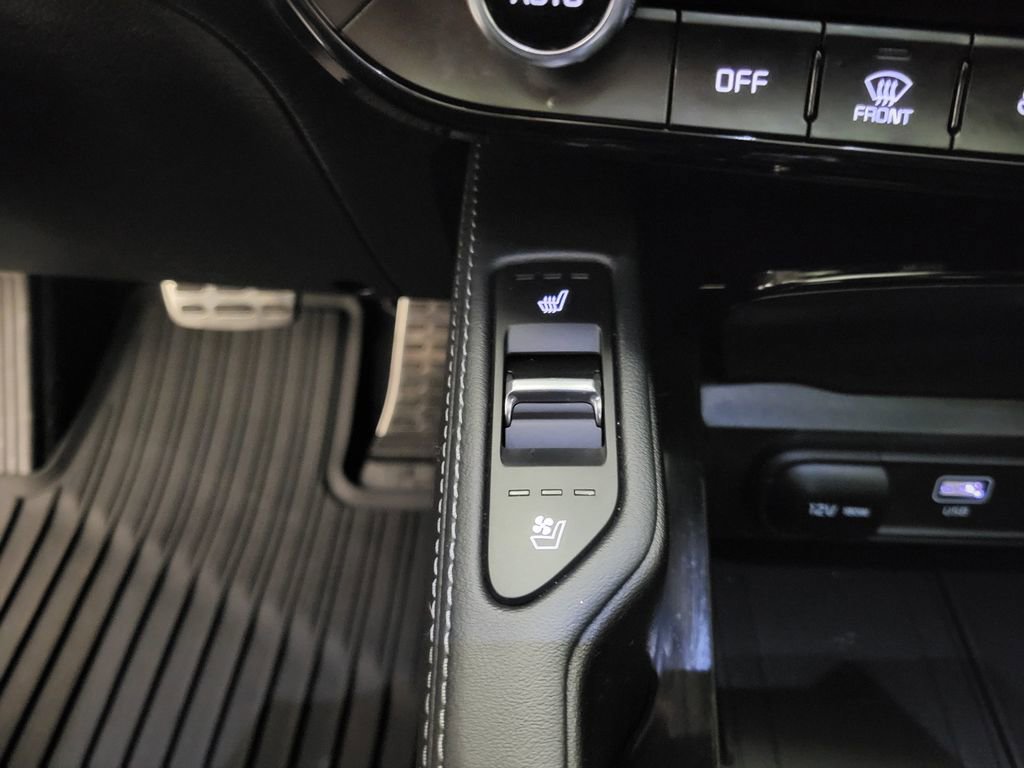 Used 2024 Kia Telluride SX Prestige w/ Towing Package image 10