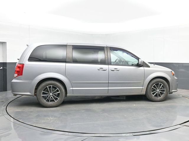 Used 2016 Dodge Grand Caravan SXT FWD image 37