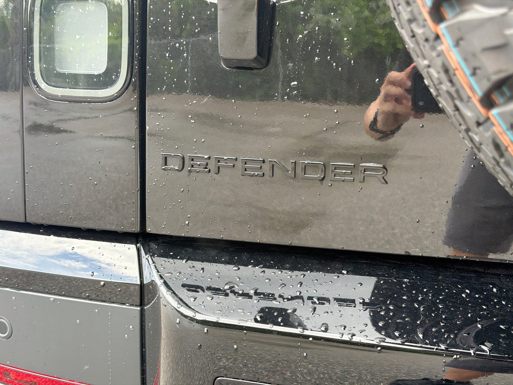 New 2026 Land Rover Defender 110 S AWD/4WD image 11