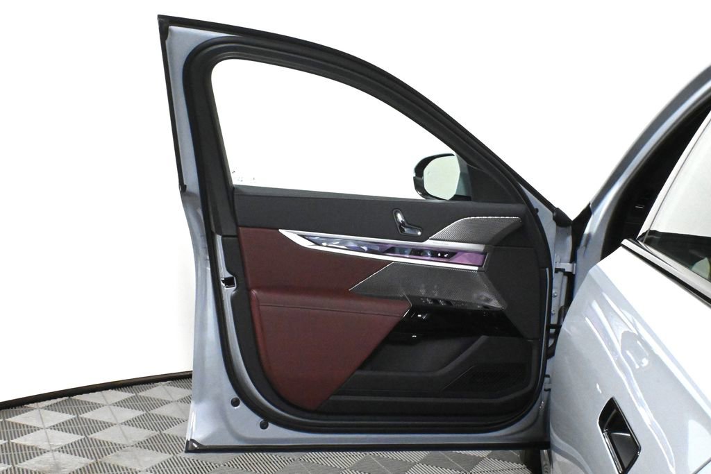 New 2026 BMW 740i xDrive image 27