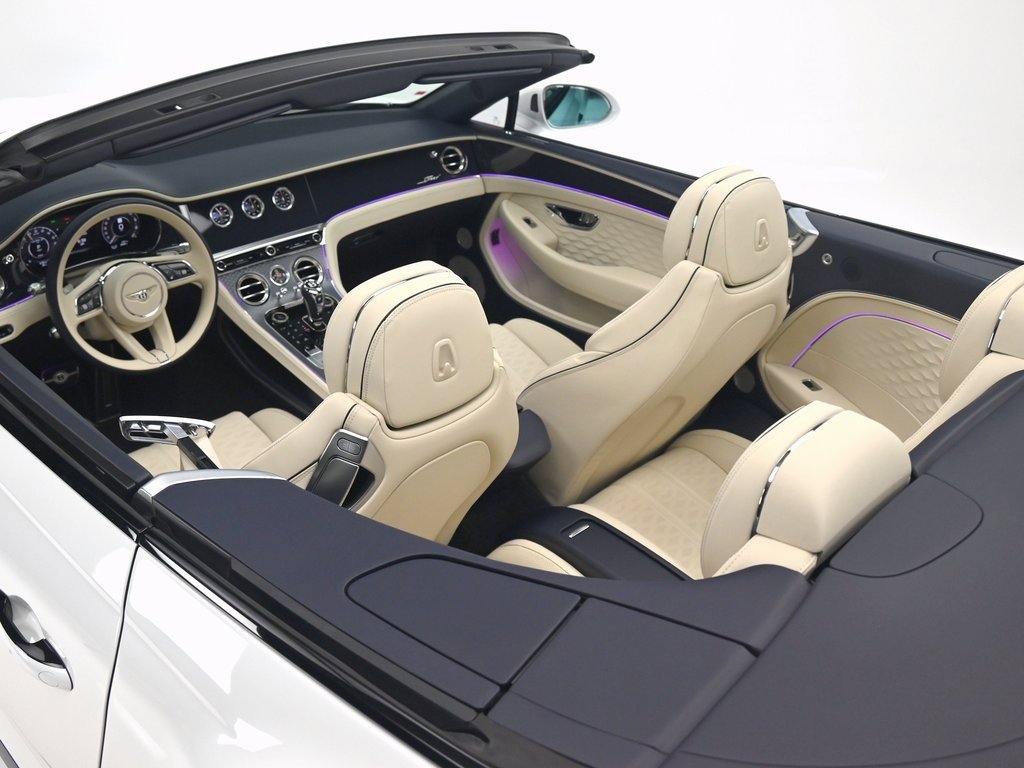 Used 2025 Bentley Continental GT Speed image 32
