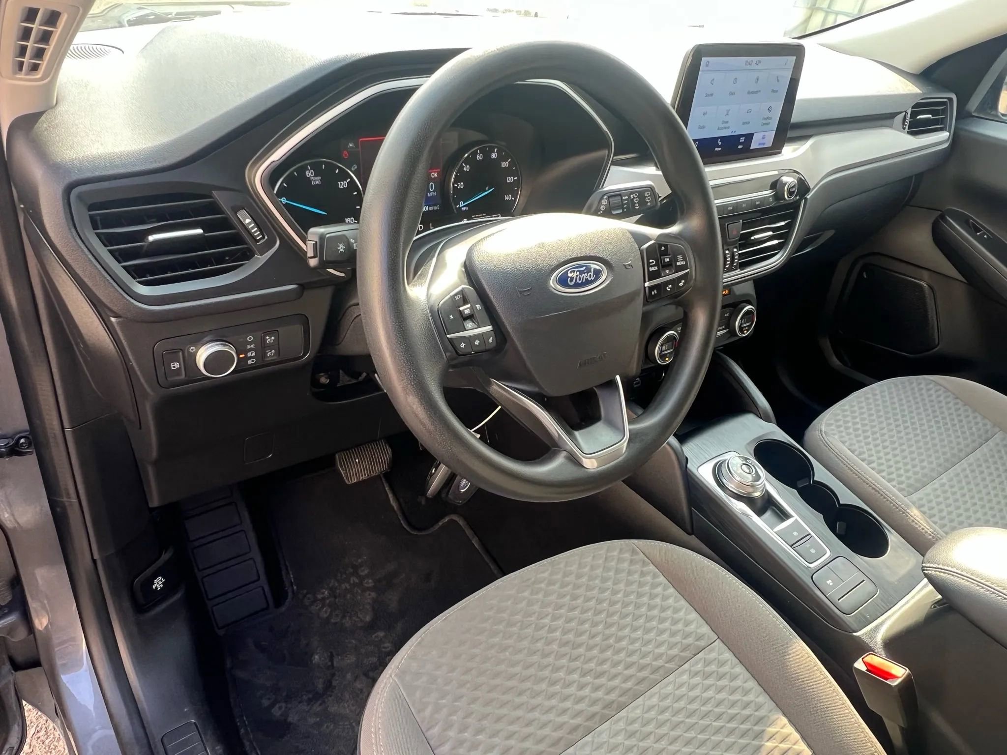Used 2021 Ford Escape SE image 22