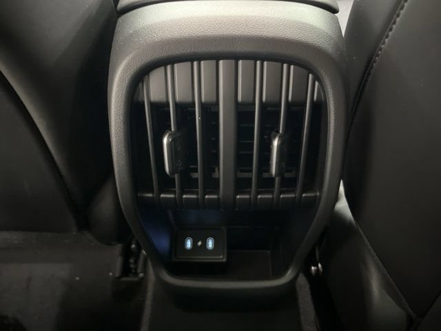 Used 2024 Hyundai Kona Limited AWD/4WD image 47