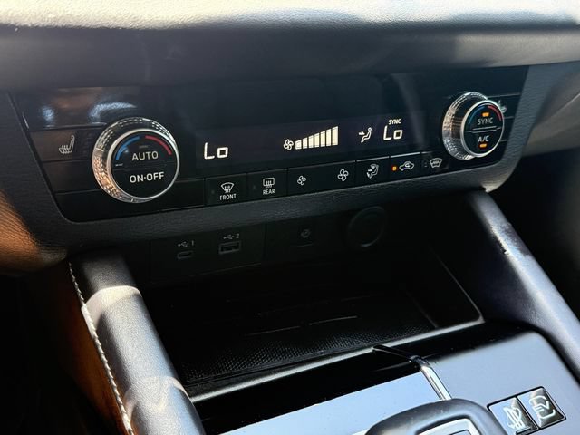 Used 2024 Mitsubishi Outlander SE AWD/4WD image 27