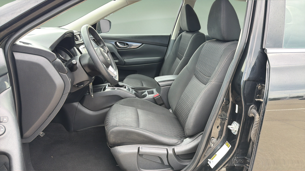 Used 2018 Nissan Rogue S AWD/4WD image 21