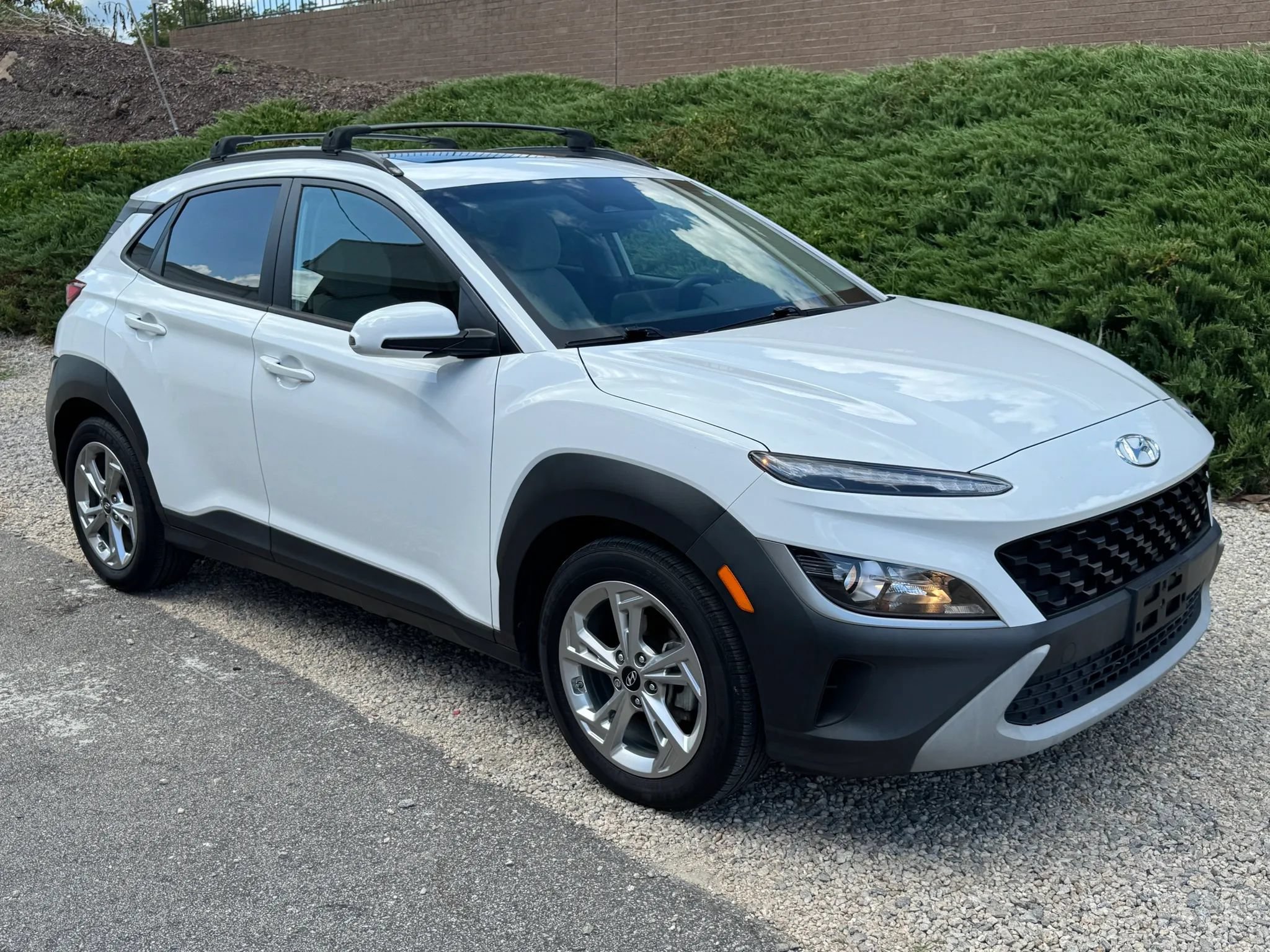 Used 2022 Hyundai Kona SEL w/ Convenience Package FWD image 5