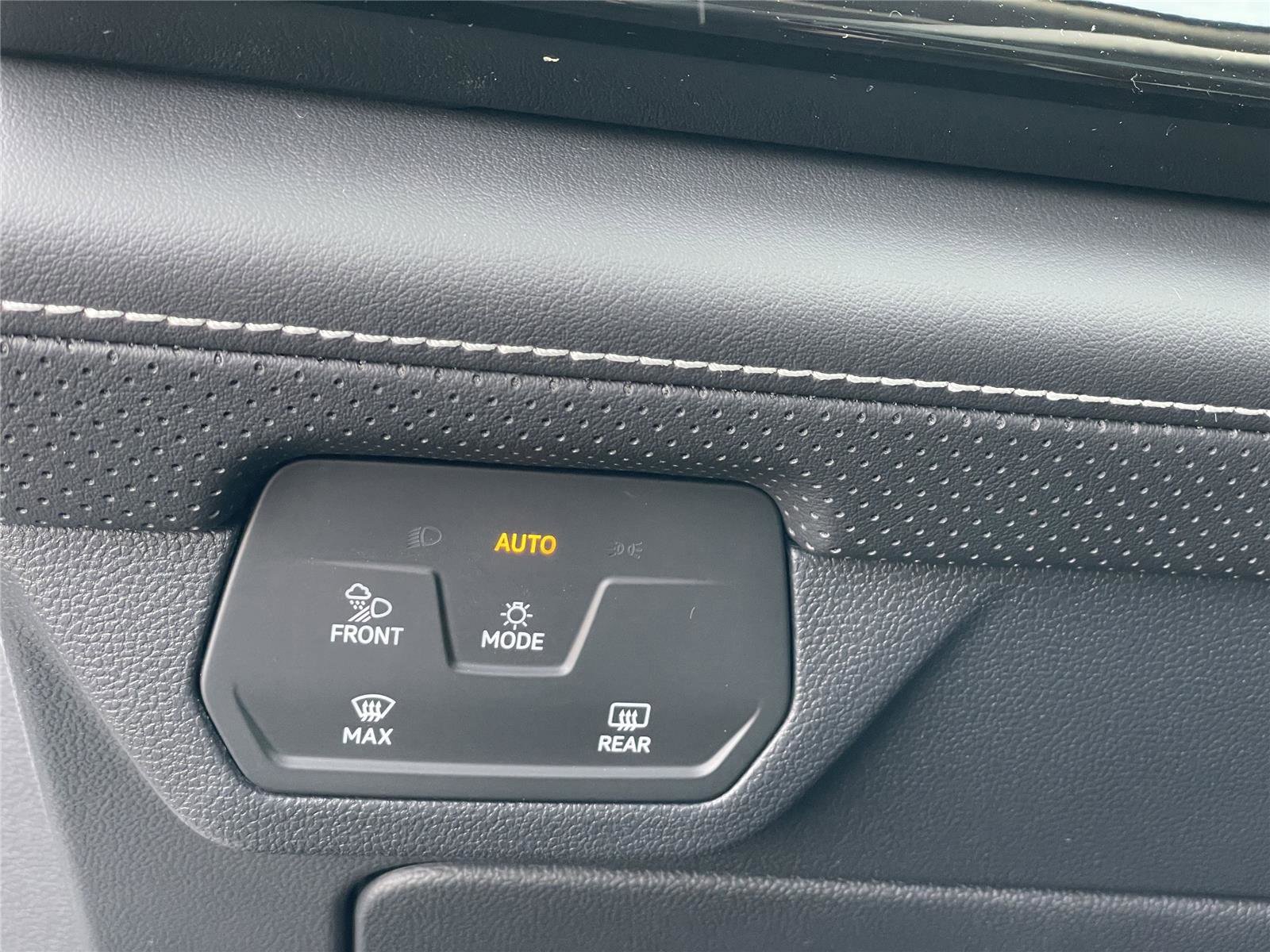 New 2026 Volkswagen Atlas SE AWD/4WD image 28