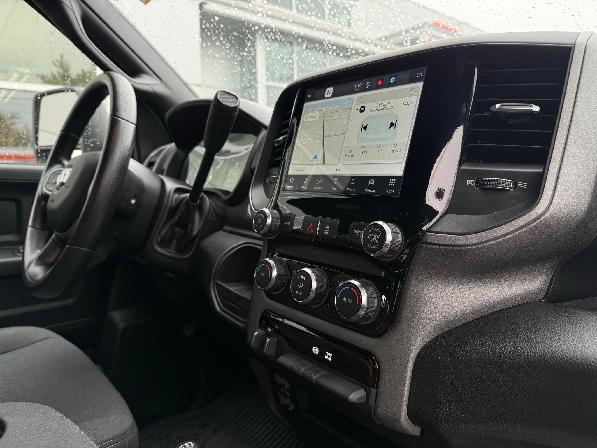 Used 2024 RAM 3500 Tradesman w/ Convenience Group image 23