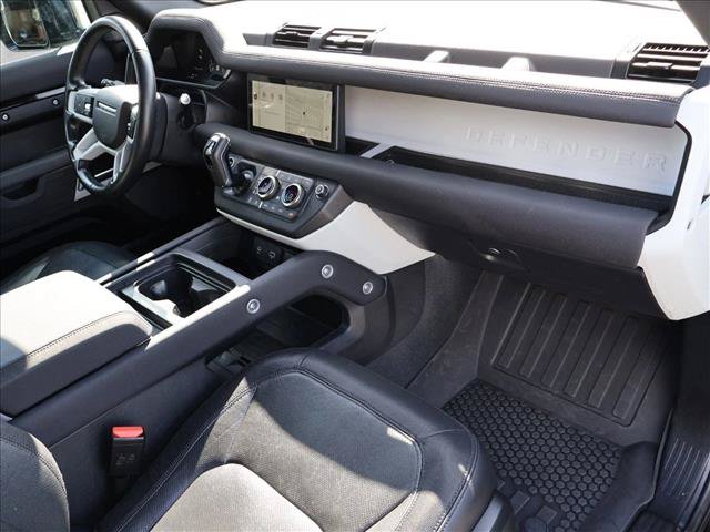 Used 2023 Land Rover Defender 90 X-Dynamic SE AWD/4WD image 25