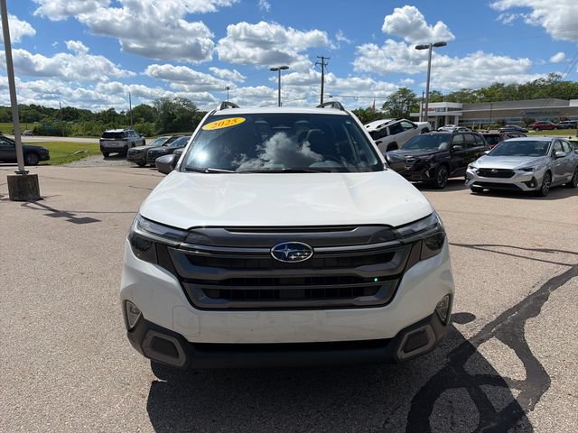 Used 2025 Subaru Forester Limited w/ Popular Package #2 AWD/4WD image 2