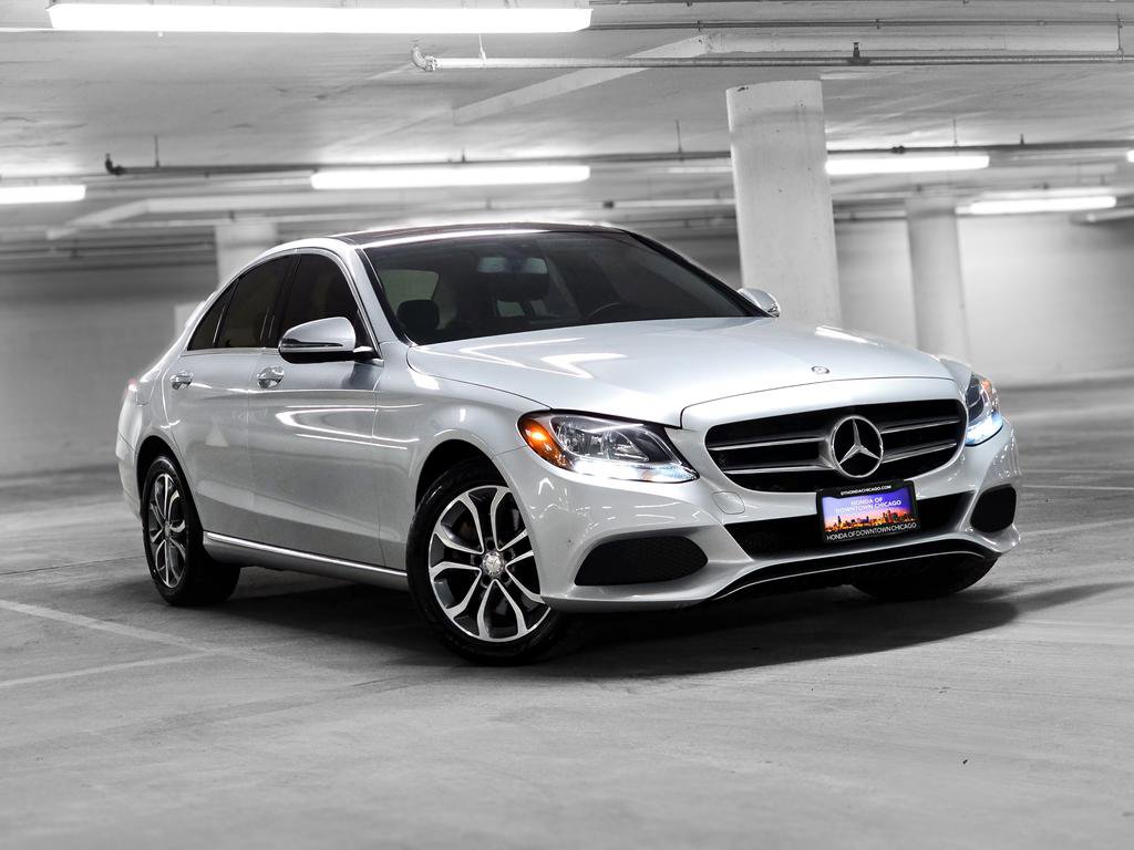 Used 2017 Mercedes-Benz C 300 4MATIC Sedan image 4