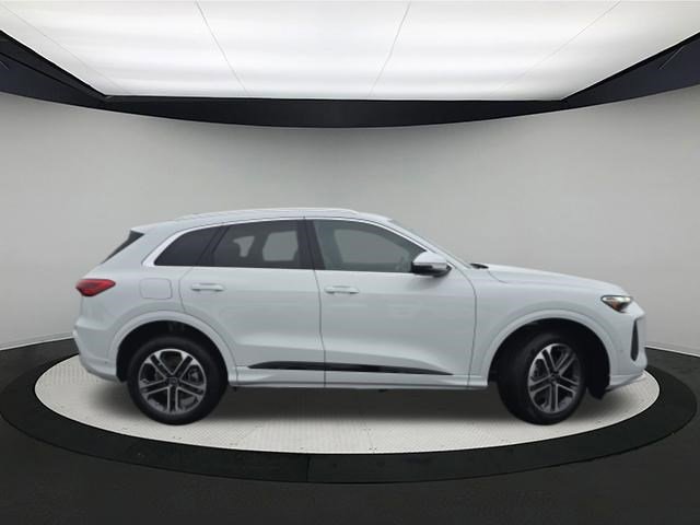 New 2025 Audi Q5 Premium image 8