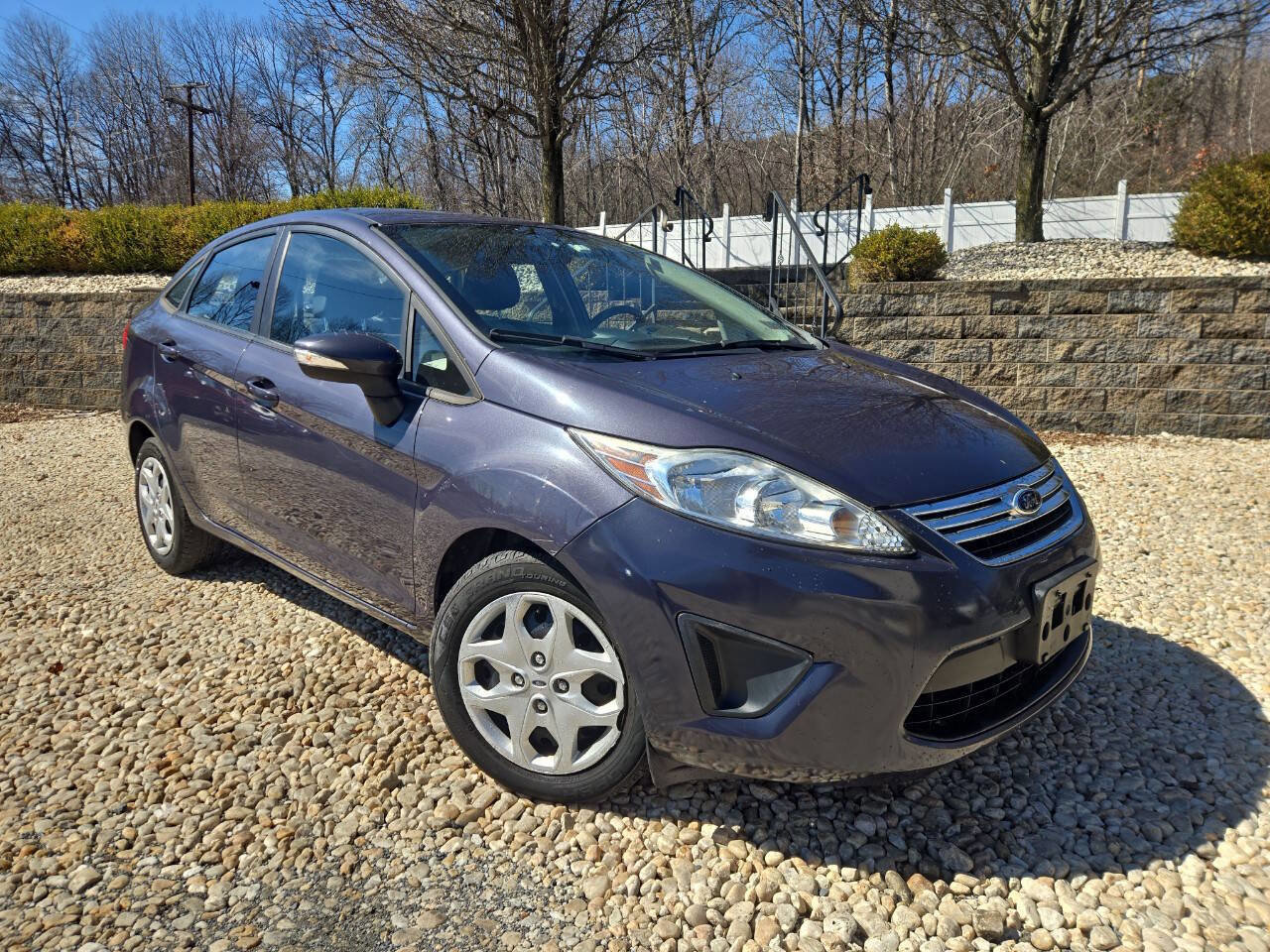Used 2013 Ford Fiesta SE FWD image 24