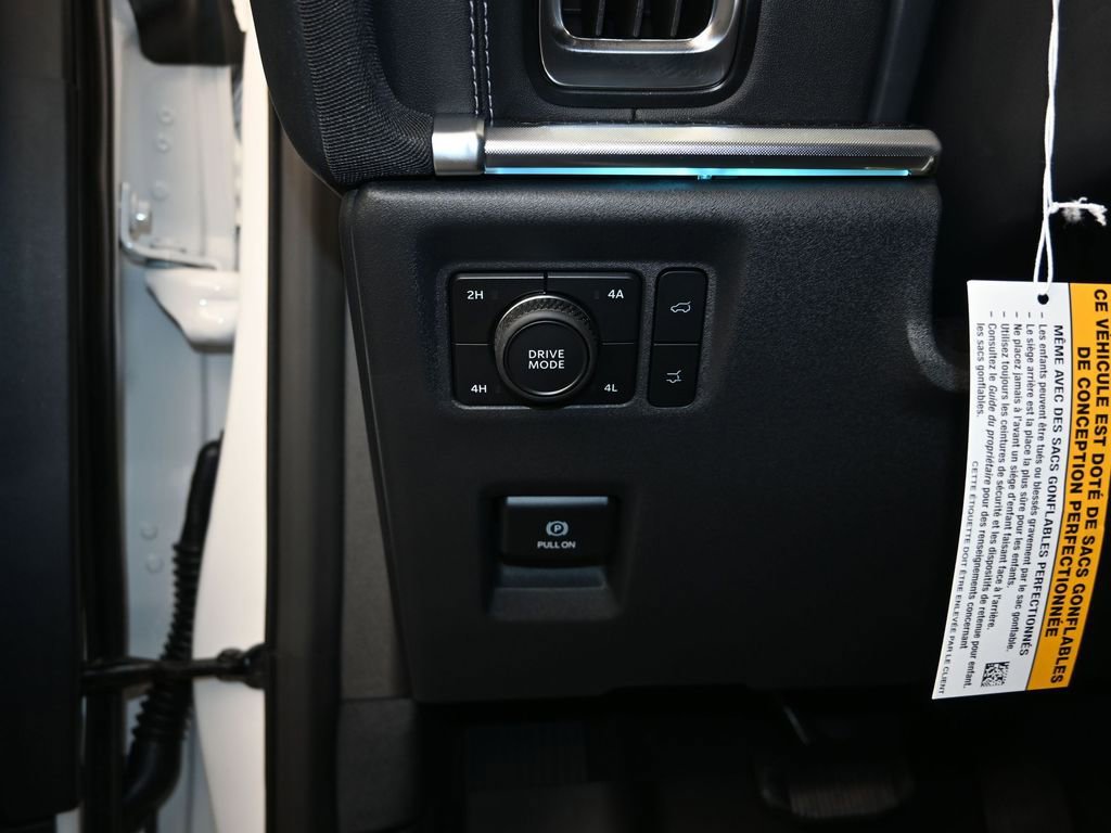 New 2026 Ford Expedition Platinum w/ Stealth Appearance Package AWD/4WD image 13