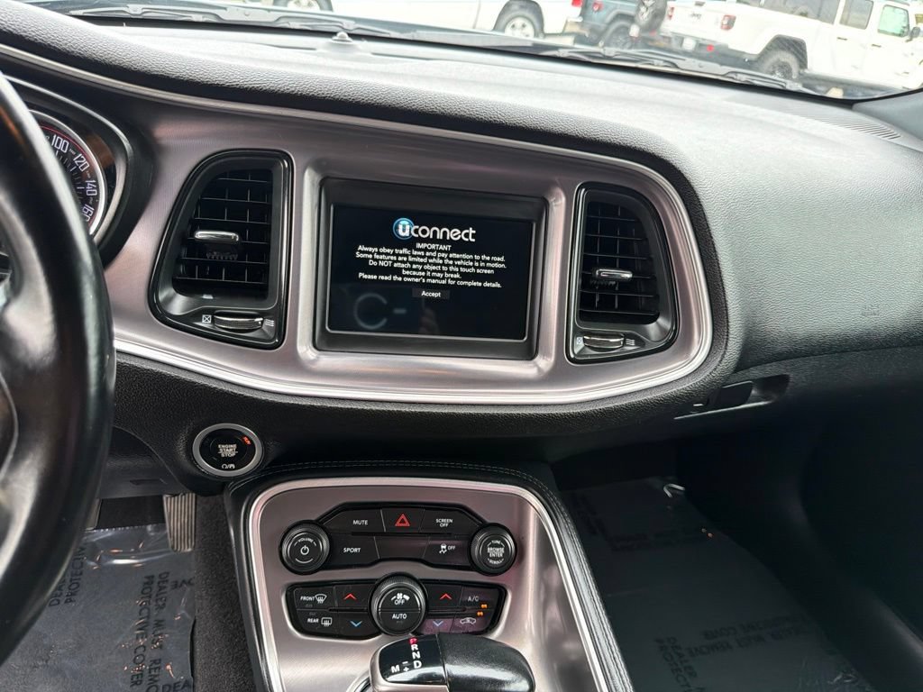 Used 2021 Dodge Challenger SXT RWD image 21