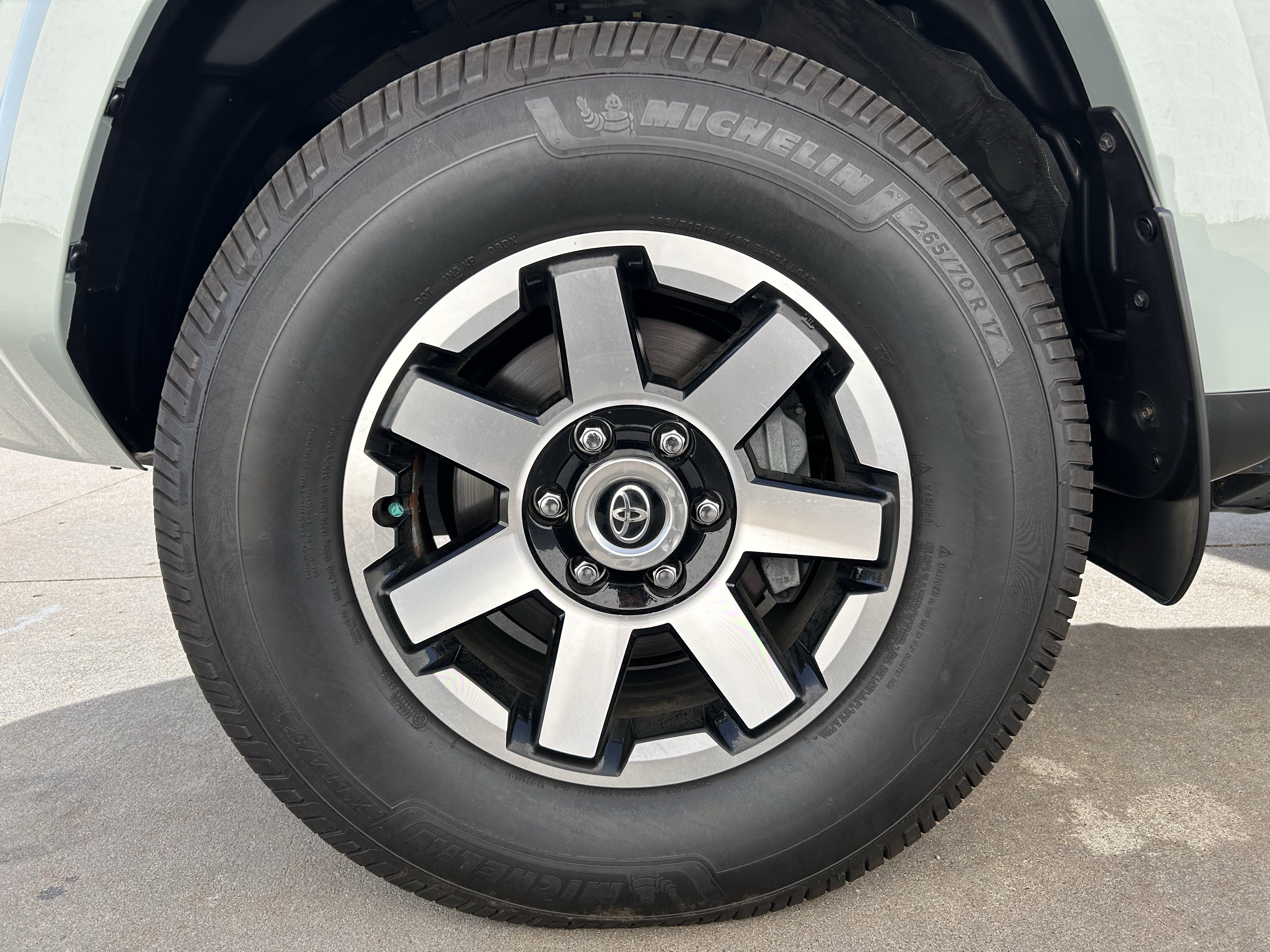 Certified 2022 Toyota 4Runner TRD Off-Road Premium w/ Moonroof Package image 11