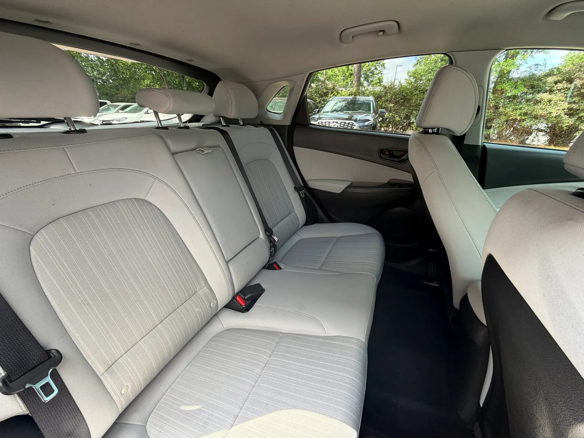 Used 2022 Hyundai Kona SEL FWD image 12