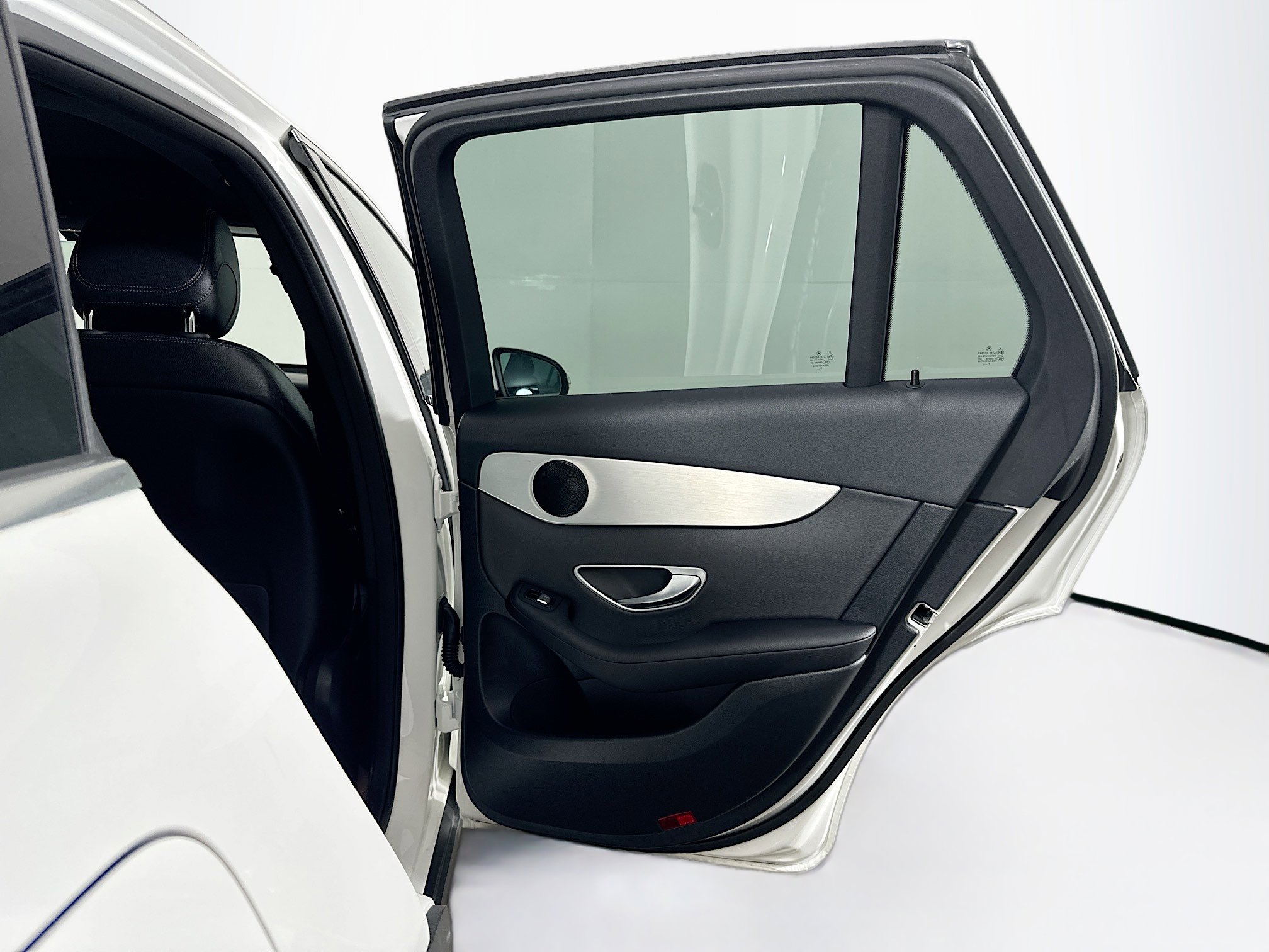 Used 2022 Mercedes-Benz GLC 300 4MATIC w/ Premium Package Lite image 31