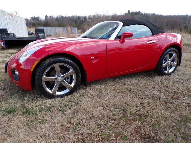Used 2007 Pontiac Solstice GXP w/ Premium Package image 1