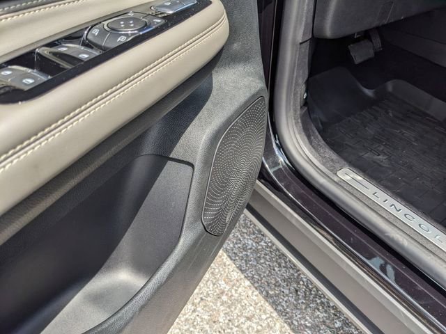 Used 2025 Lincoln Corsair Reserve FWD image 22