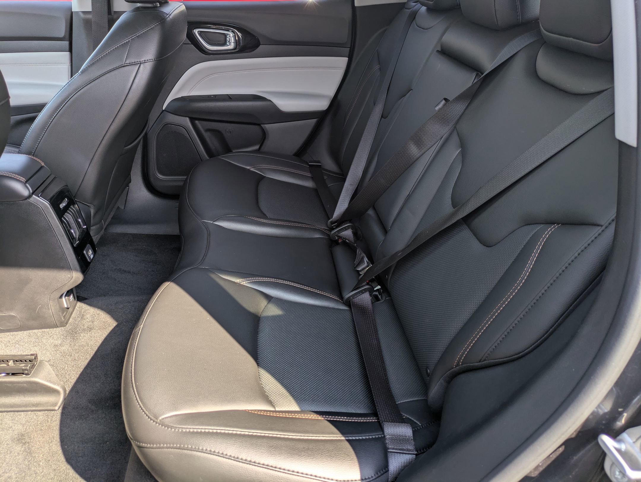 Used 2022 Jeep Compass Limited image 31