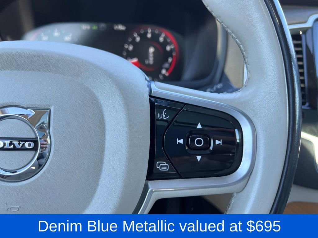 Used 2022 Volvo XC90 T6 Momentum w/ Advanced Package image 12