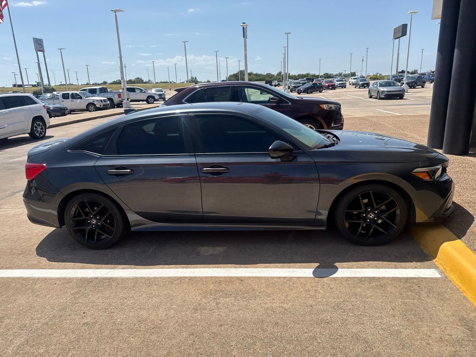 Used 2024 Honda Civic Sport image 8