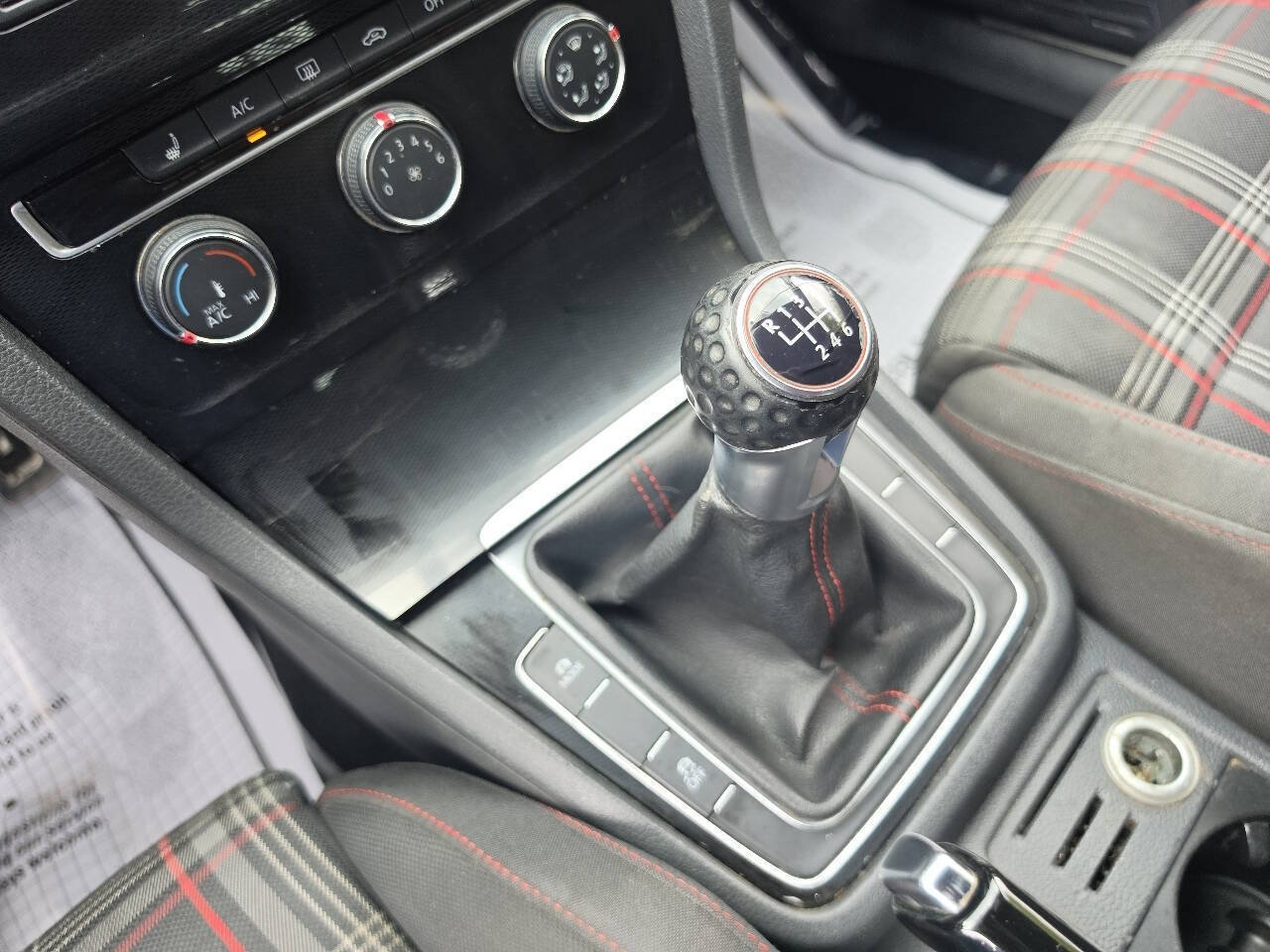 Used 2016 Volkswagen GTI S FWD image 24