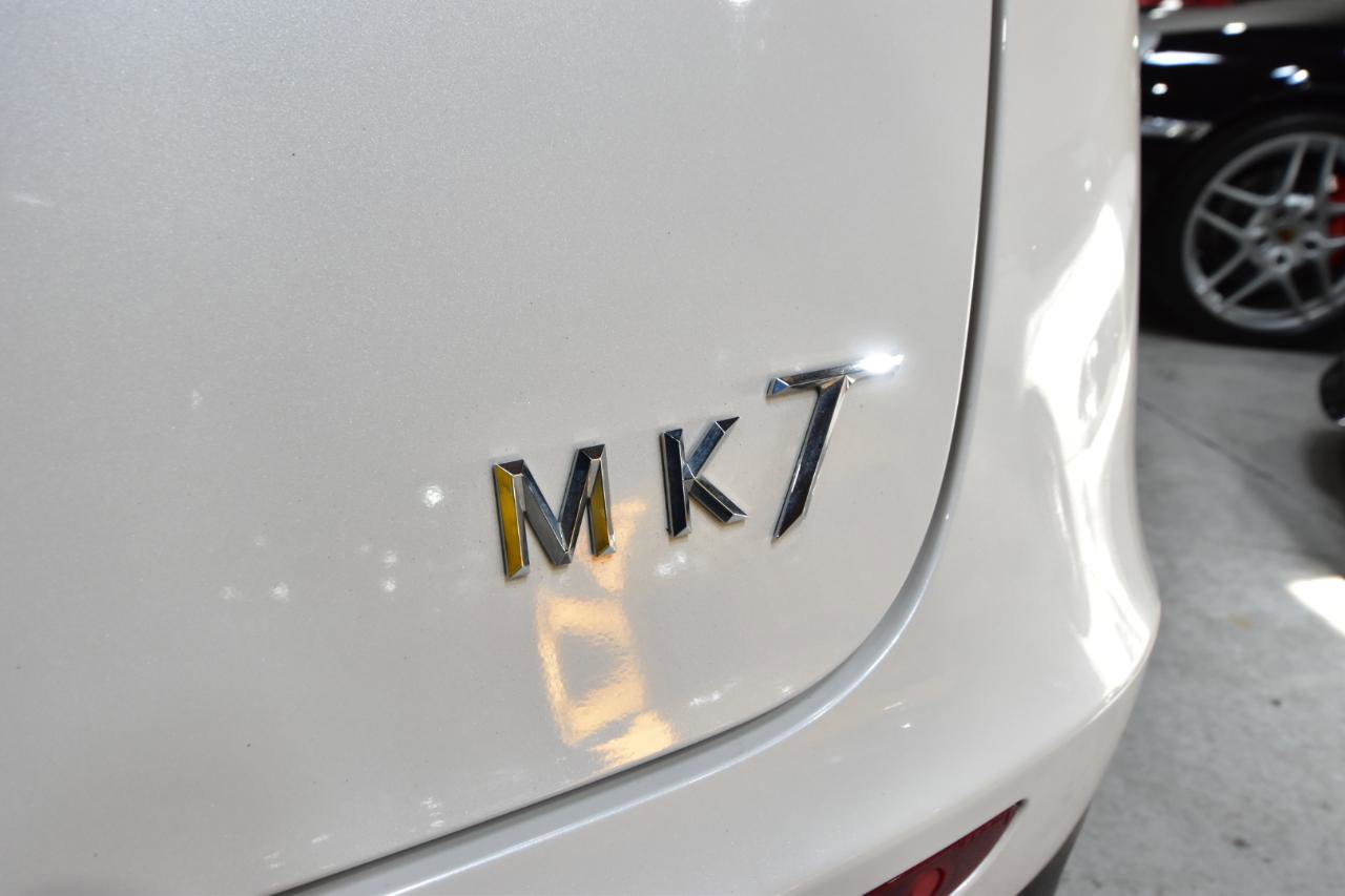 Used 2019 Lincoln MKT AWD image 7