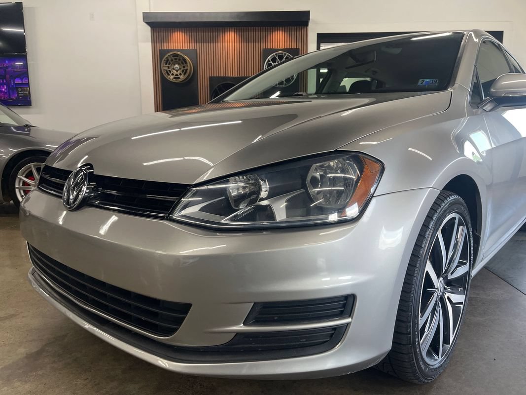 Used 2015 Volkswagen Golf TDI S FWD image 19