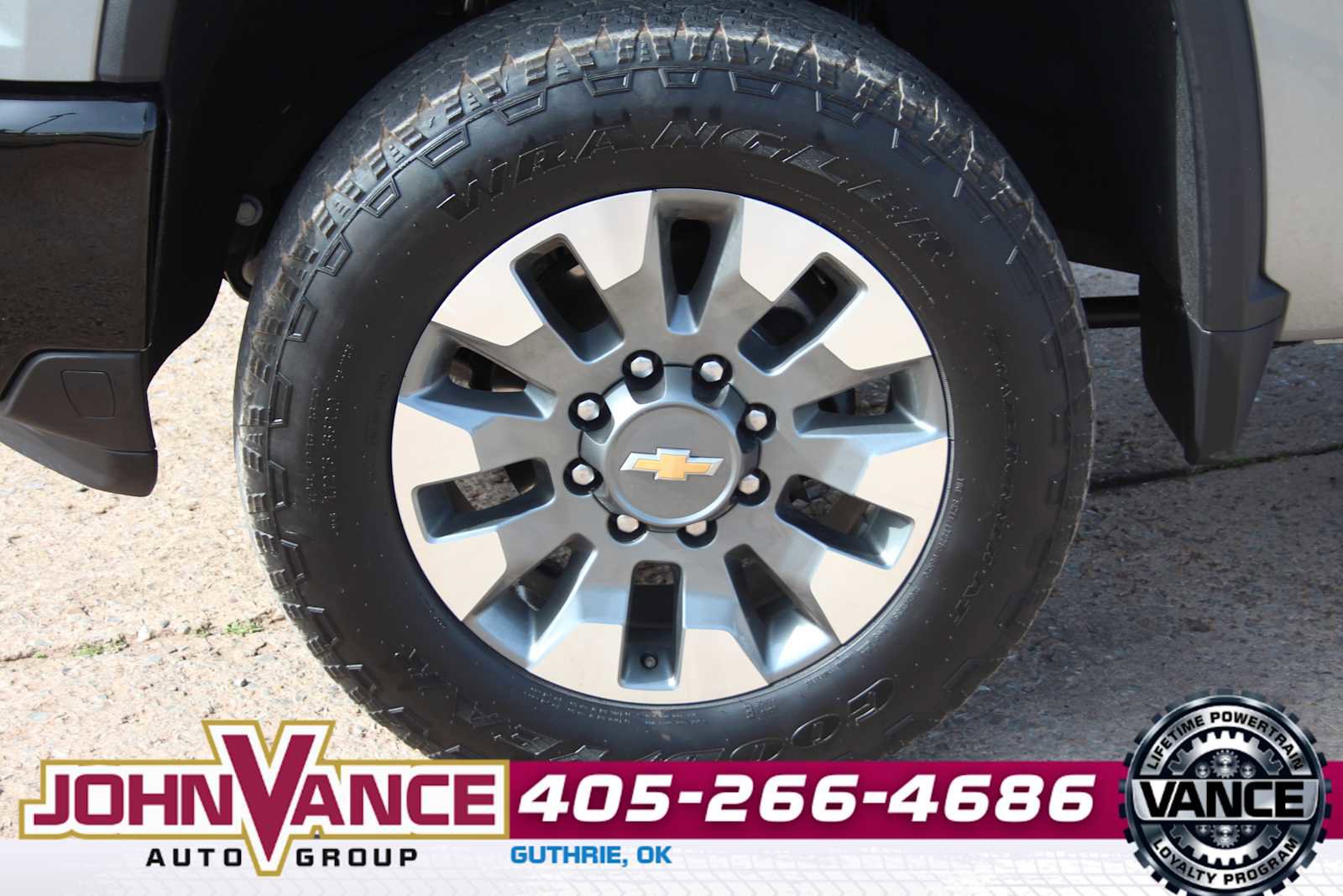 Used 2025 Chevrolet Silverado 2500 Custom image 15