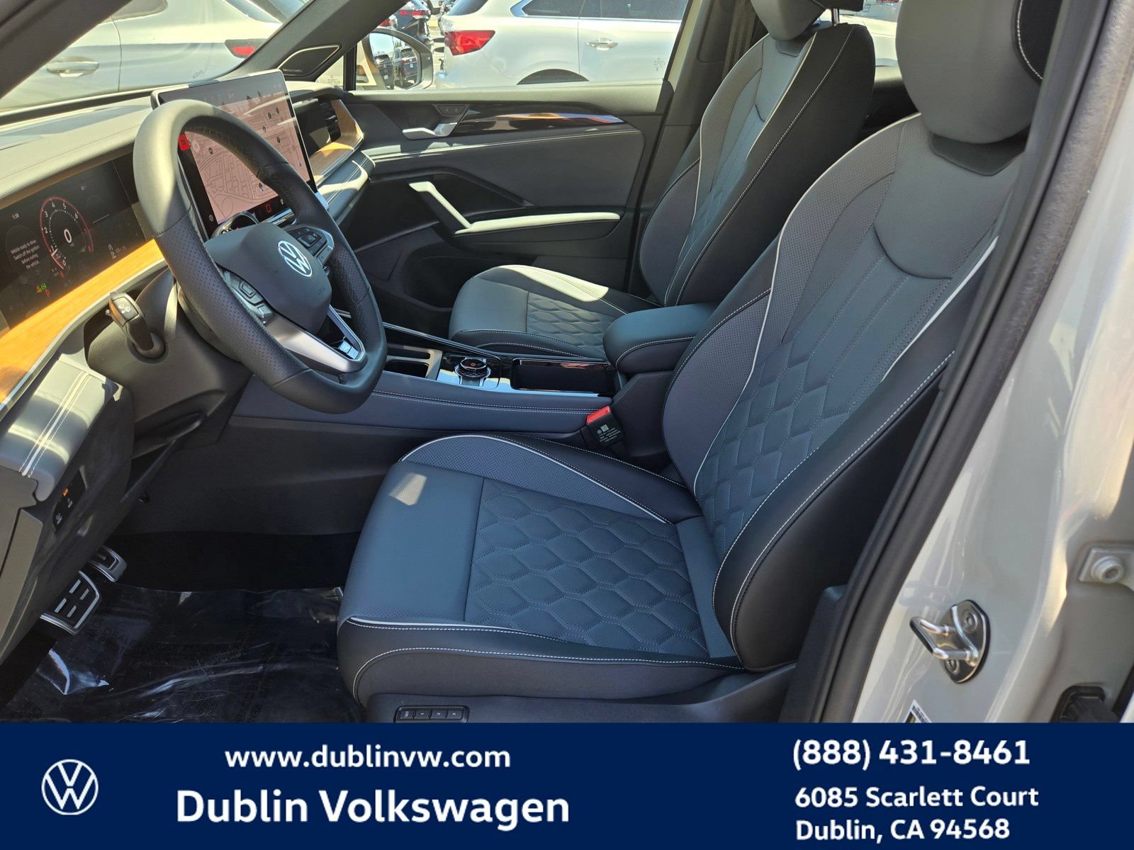 New 2026 Volkswagen Tiguan SEL R-Line AWD/4WD image 13