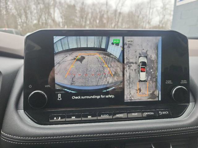 Used 2023 Nissan Rogue SL w/ SL Premium Package image 13