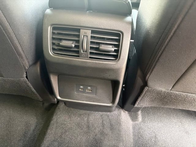 Used 2023 Nissan Rogue SV AWD/4WD image 33