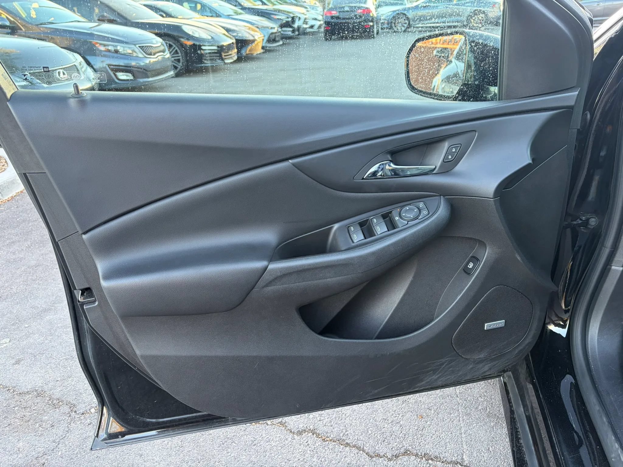 Used 2017 Chevrolet Volt Premier w/ Driver Confidence II Package FWD image 12