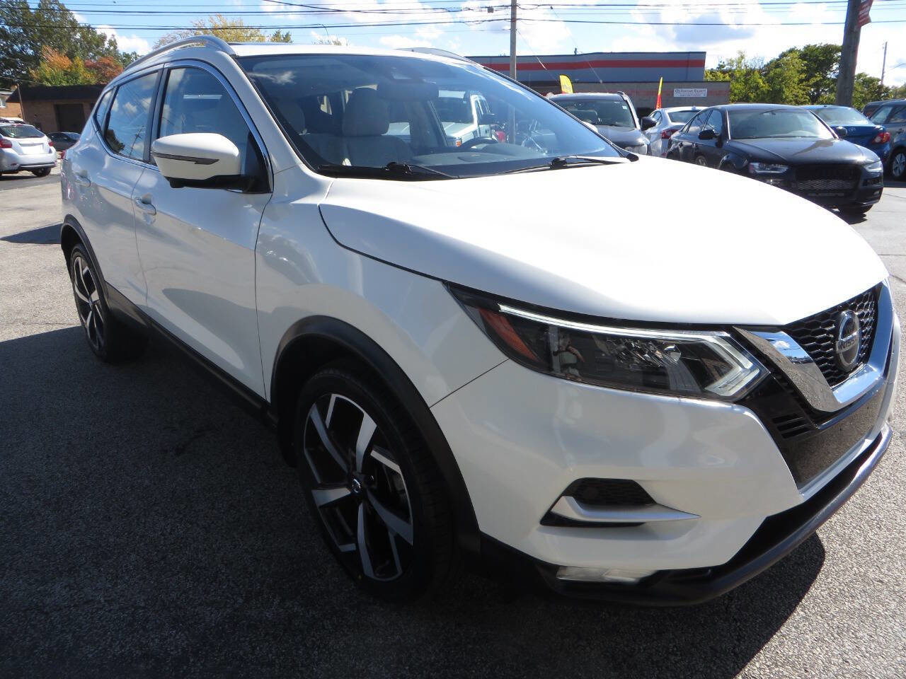 Used 2022 Nissan Rogue Sport SL w/ Premium Package image 42
