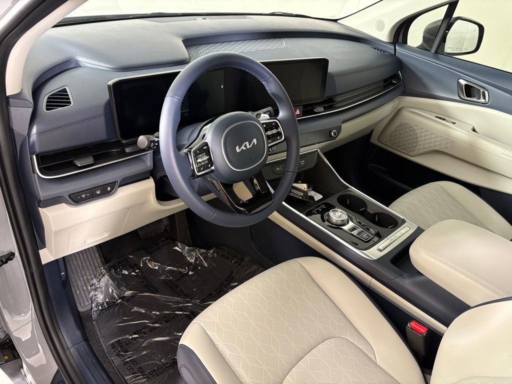 New 2026 Kia Carnival EX image 17