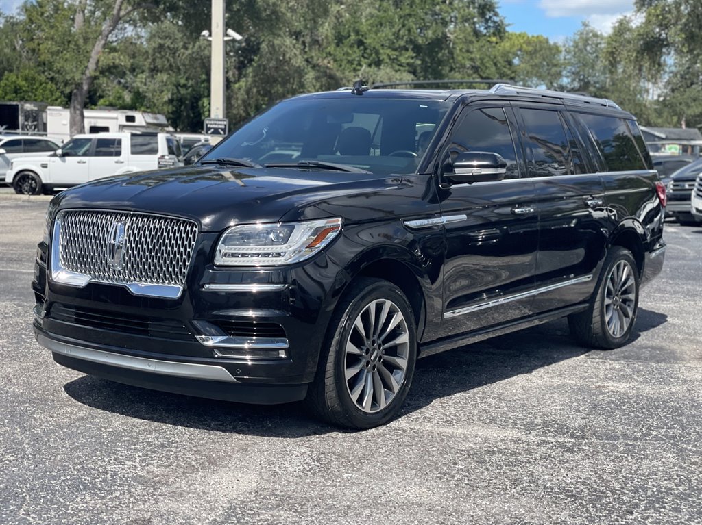 Used 2019 Lincoln Navigator L Select AWD/4WD image 19