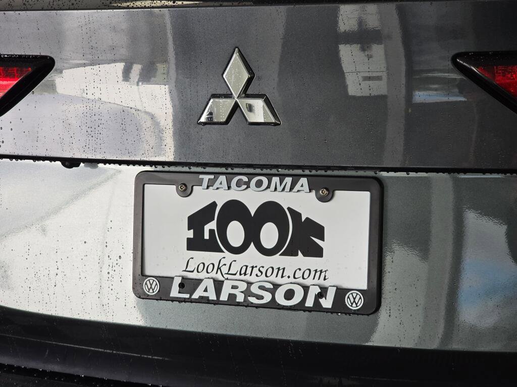 Used 2024 Mitsubishi Outlander SE image 15