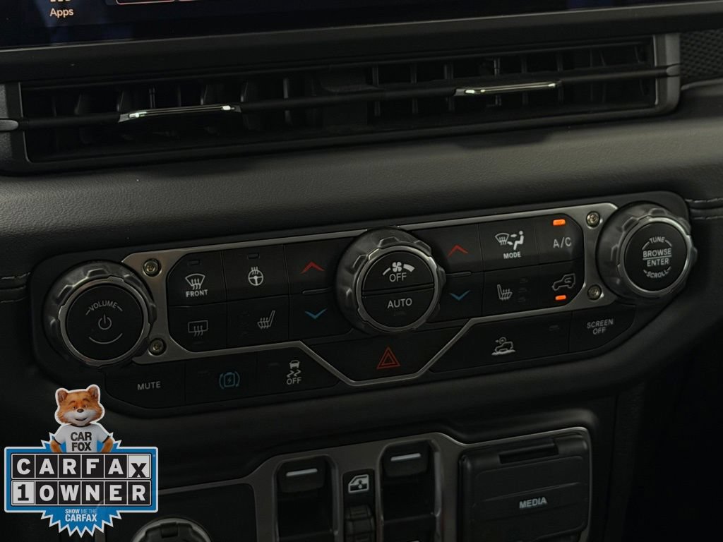 Used 2025 Jeep Wrangler Unlimited Rubicon 4xe w/ Convenience Group AWD/4WD image 17