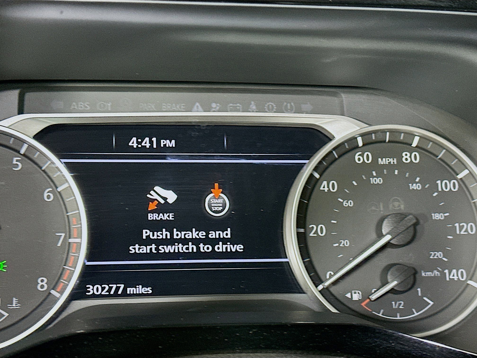 Used 2025 Nissan Pathfinder SV image 19