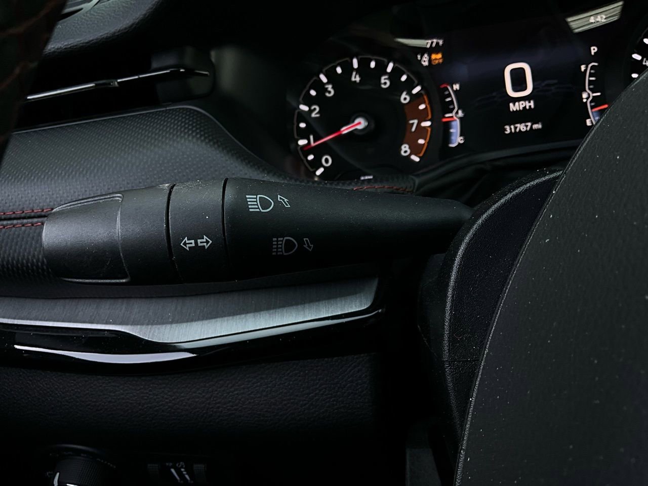 Used 2025 Jeep Compass Trailhawk image 36