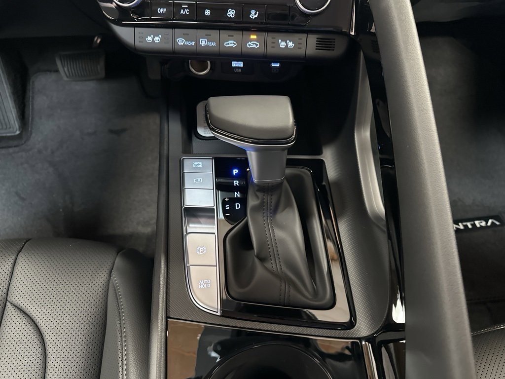 New 2026 Hyundai Elantra Limited image 21