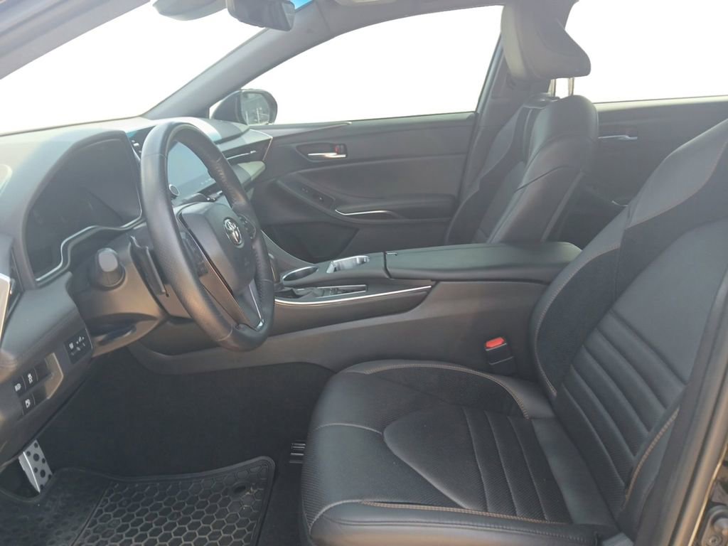 Used 2021 Toyota Avalon XSE image 15
