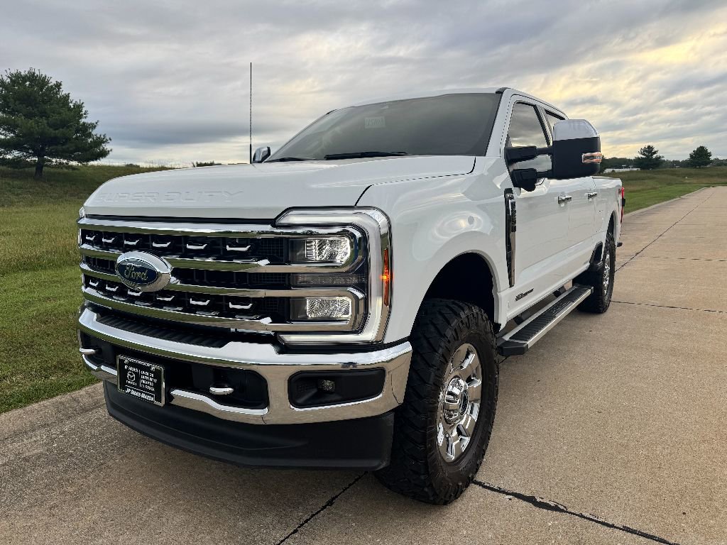 Used 2024 Ford F250 Lariat w/ Chrome Package image 11