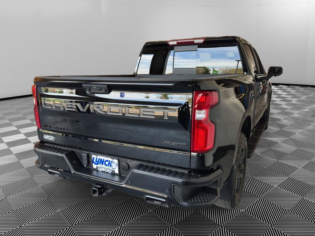 Used 2024 Chevrolet Silverado 1500 RST AWD/4WD image 5
