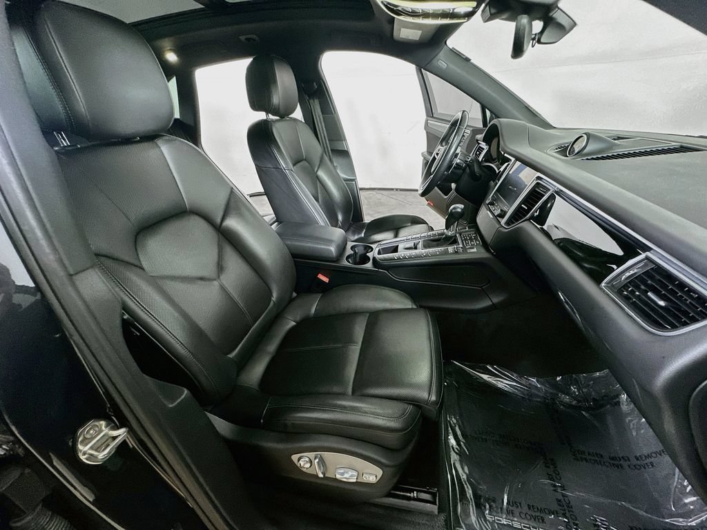 Used 2018 Porsche Macan S AWD/4WD image 14